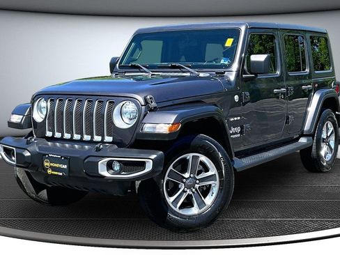 Used 2021 Jeep Wrangler Unlimited Sahara AWD/4WD image 3