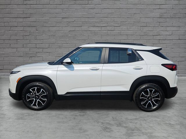 Used 2025 Chevrolet TrailBlazer ACTIV w/ Driver Confidence Package FWD image 2