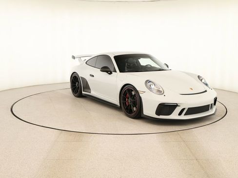 Used 2018 Porsche 911 GT3 RWD image 9