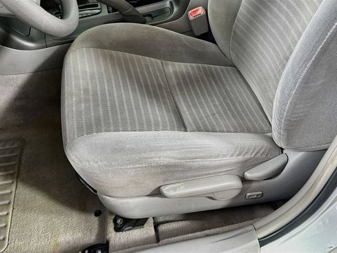 Used 2005 Toyota Camry FWD image 22