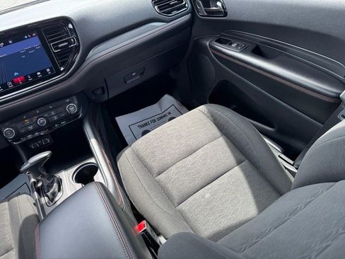 Used 2025 Dodge Durango GT AWD/4WD image 19