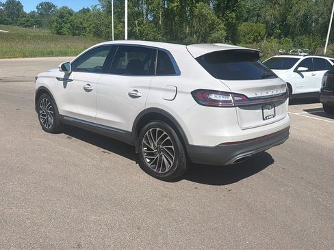Used 2019 Lincoln Nautilus Reserve AWD/4WD image 3