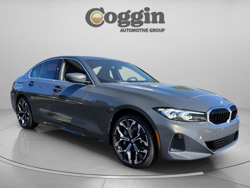 New 2026 BMW 330i Sedan w/ Premium Package image 8