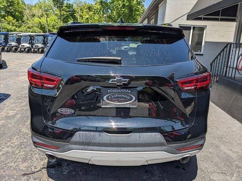 Used 2024 Chevrolet Blazer LT w/ Midnight/Sport Edition FWD image 3