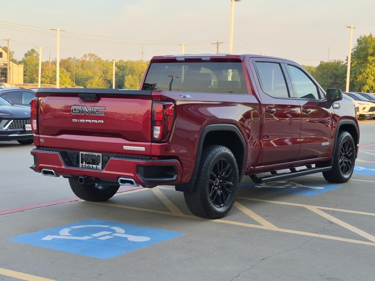 Used 2024 GMC Sierra 1500 Elevation AWD/4WD image 6