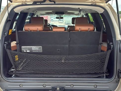 Used 2014 Toyota Sequoia Platinum RWD image 30