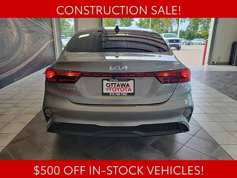 Used 2024 Kia Forte LXS w/ LXS Technology Package FWD image 6