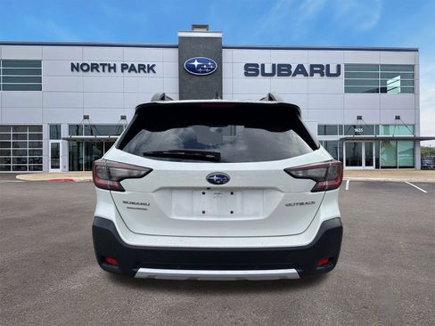 Certified 2023 Subaru Outback Limited image 4