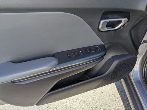 Used 2025 Kia K4 LXS image 15