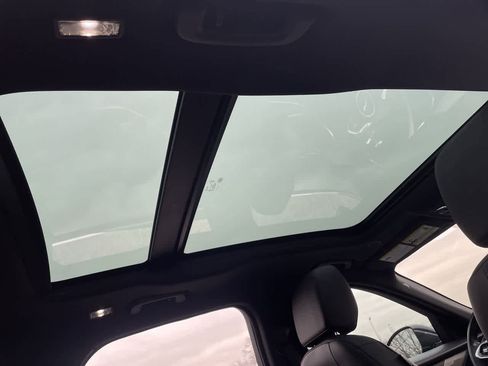 Used 2021 Jaguar F-PACE S image 21