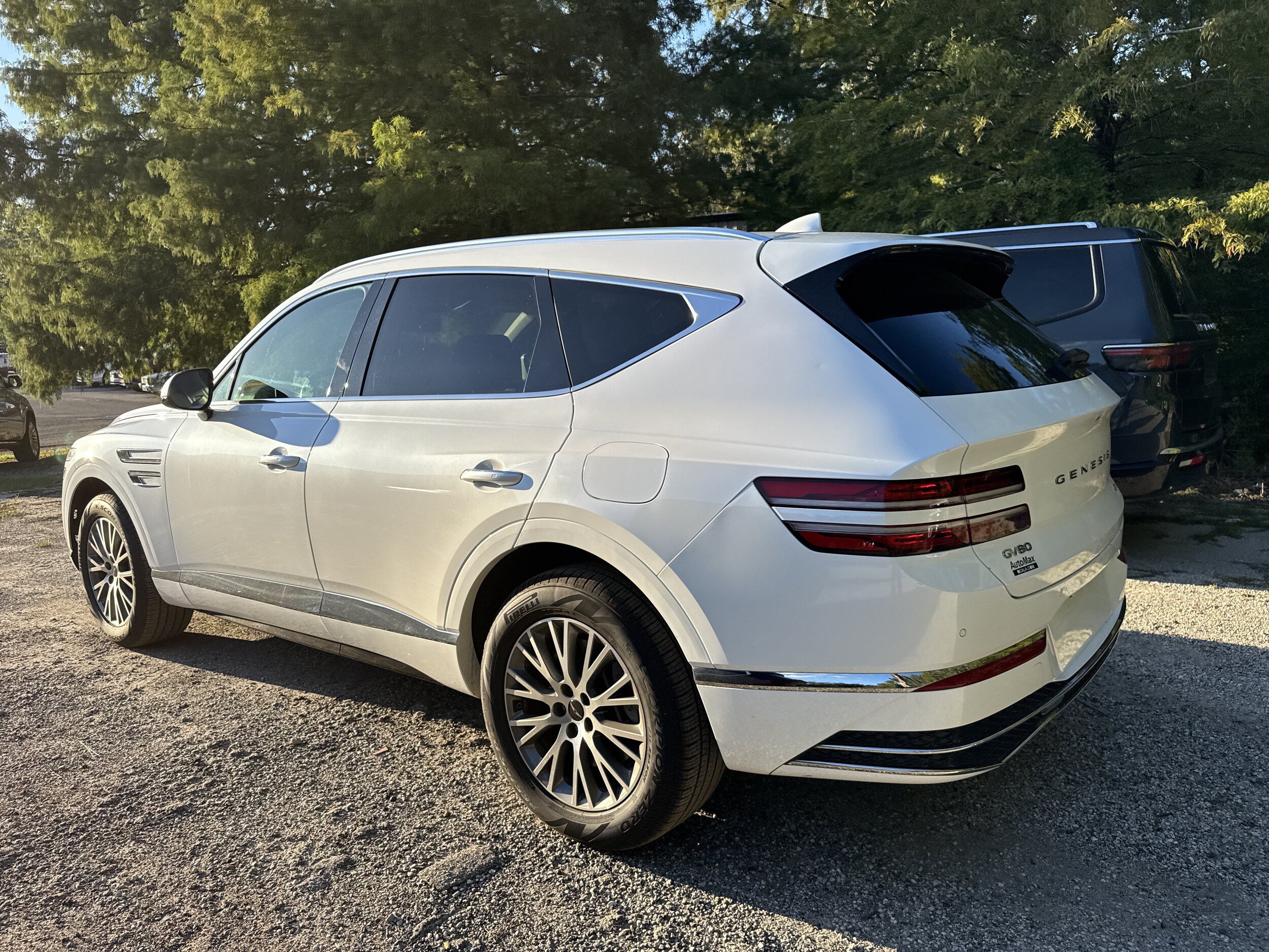 Used 2025 Genesis GV80 2.5T Standard AWD/4WD image 2