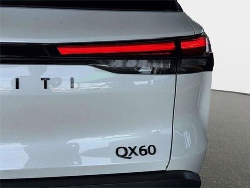 Used 2025 INFINITI QX60 Luxe image 29