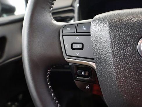 Used 2025 Toyota Camry SE image 20