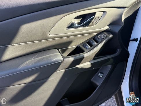 Certified 2023 Chevrolet Traverse LT FWD image 13