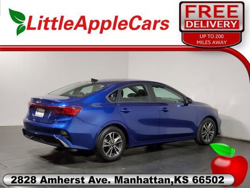 Used 2022 Kia Forte LXS image 27