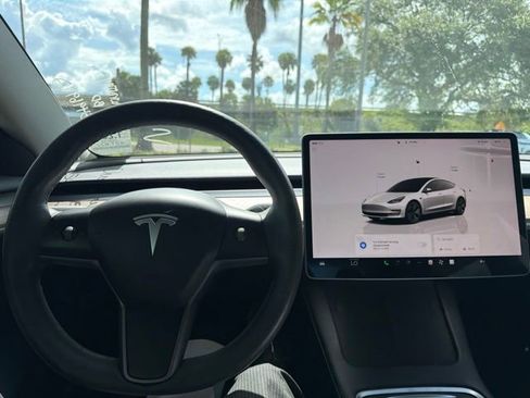 Used 2023 Tesla Model 3 Standard Range RWD image 7