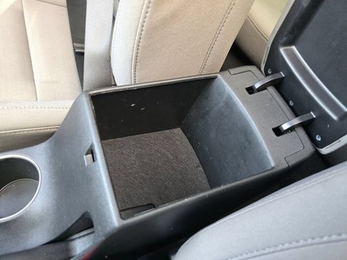 Used 2018 Hyundai Elantra Value Edition FWD image 30