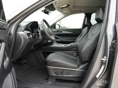 New 2027 INFINITI QX60 Luxe w/ Cargo Package FWD image 16