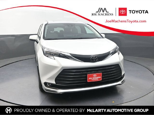 Used 2026 Toyota Sienna XLE FWD 360° Tour