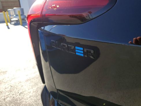 Used 2026 Chevrolet Blazer EV RS w/ Super Cruise Package image 7