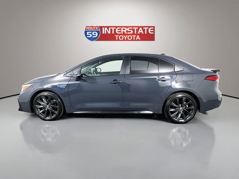 Certified 2025 Toyota Corolla XSE FWD image 4
