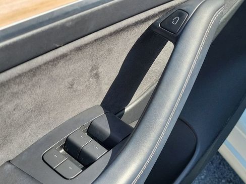 Used 2022 Tesla Model 3 Standard Range RWD image 19