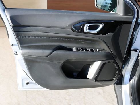 New 2026 Jeep Compass Latitude AWD/4WD image 21