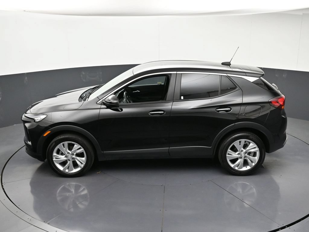 Used 2024 Buick Encore GX Preferred w/ Comfort Package AWD/4WD image 17