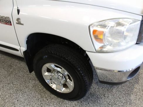 Used 2007 Dodge Ram 2500 Truck SLT image 10