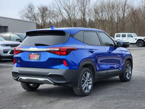 Used 2022 Kia Seltos LX image 13