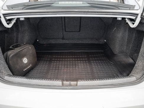 Used 2018 Volkswagen Jetta Sport FWD image 11