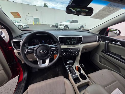 Used 2021 Kia Sportage LX AWD/4WD image 12
