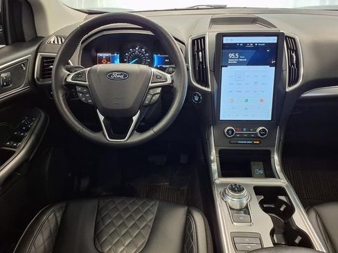 Used 2024 Ford Edge Titanium AWD/4WD image 6