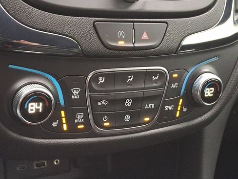 Used 2024 Chevrolet Equinox RS image 16