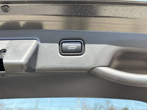 New 2025 Kia Niro Wind w/ Wind Preserve Package FWD image 32