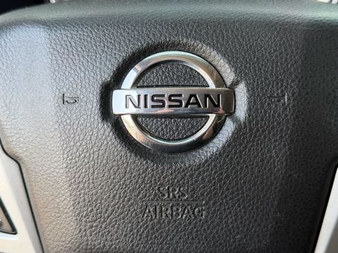 Used 2019 Nissan Titan PRO-4X AWD/4WD image 16