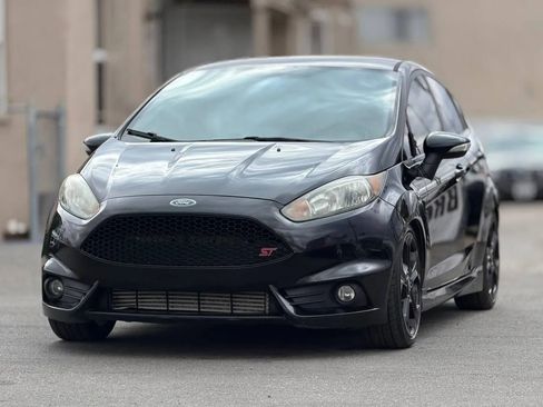 Used 2018 Ford Fiesta ST FWD image 4