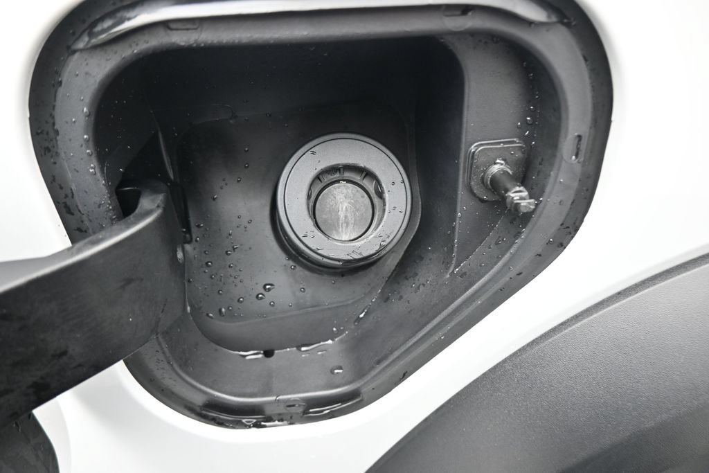 Used 2025 Chevrolet Colorado ZR2 AWD/4WD image 26