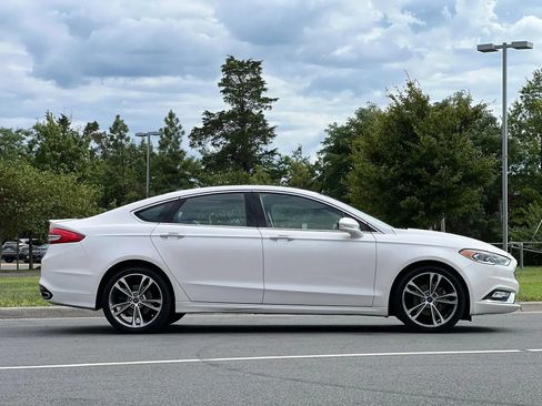 Used 2017 Ford Fusion Titanium AWD/4WD image 6