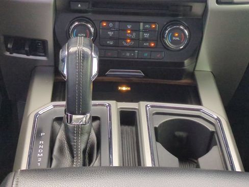 Used 2015 Ford F150 Lariat w/ FX4 Off-Road Package AWD/4WD image 21
