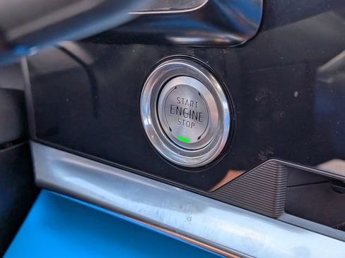 Used 2022 Chevrolet Corvette Stingray Premium Conv w/ Z51 Performance Package image 27