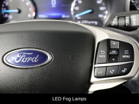 Used 2022 Ford Explorer XLT w/ Equipment Group 202A AWD/4WD image 10
