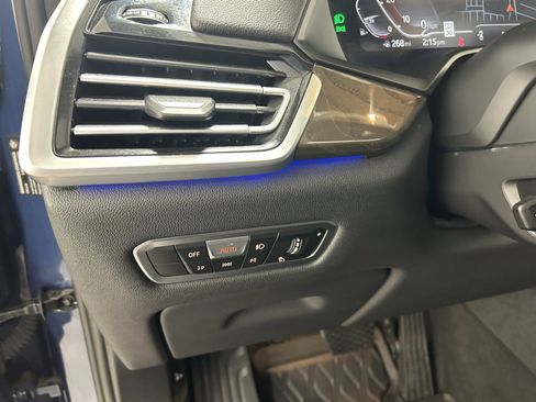 Used 2022 BMW X5 xDrive40i w/ Premium Package image 26