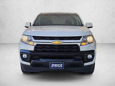 Used 2022 Chevrolet Colorado LT w/ LT Convenience Package image 2