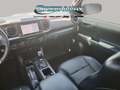 Used 2023 Toyota Tacoma TRD Off-Road w/ TRD Premium Off Road Package AWD/4WD image 24