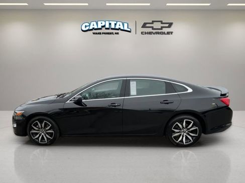 Used 2025 Chevrolet Malibu RS image 2