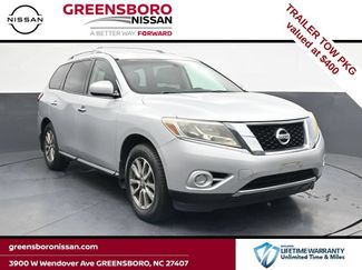 Used 2013 Nissan Pathfinder SV w/ Trailer Tow Pkg AWD/4WD video 1