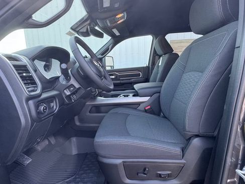 New 2026 RAM 3500 Big Horn AWD/4WD image 9