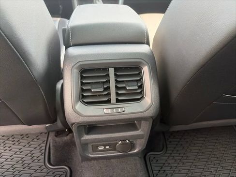 Used 2023 Volkswagen Tiguan SE R-Line AWD/4WD image 19