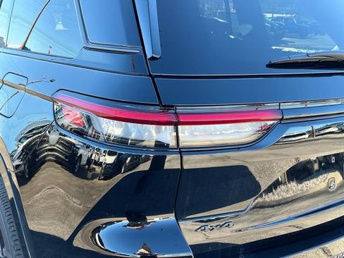 New 2026 Jeep Grand Cherokee Limited image 36